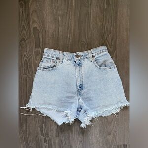Levi’s Cut-Off Shorts